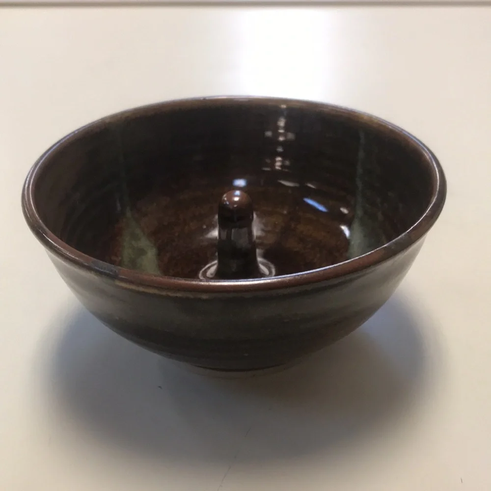 Stamped Studio Pottery Ring Holder/Apple‎ Baker